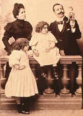 Theobald mit Familie